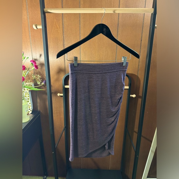 Aritzia Wilfred Free Skirt - Heather Purple XS - Picture 2 of 5